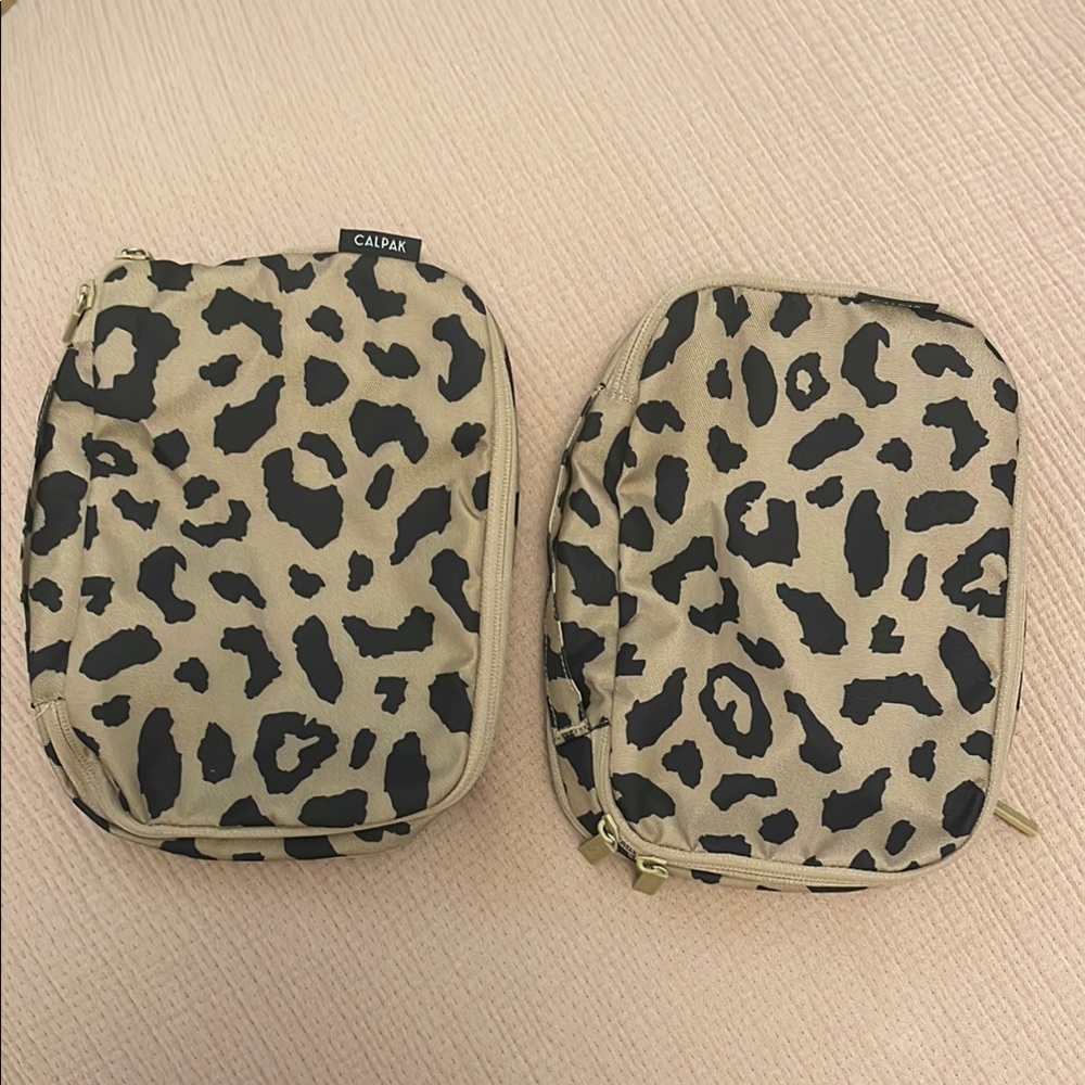 CALPAK Small Compression Packing Cubes (Set of 2)